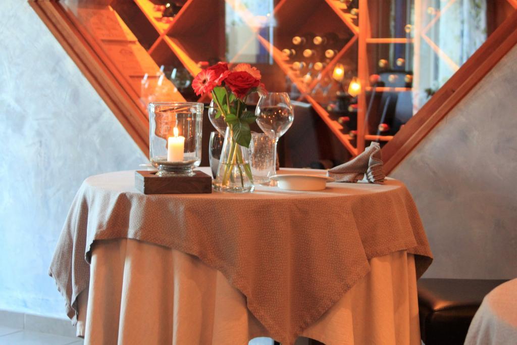Hotel - Restaurant L'Hortensia Noyalo Zewnętrze zdjęcie